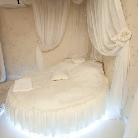 Deluxe Kupava Hotel 5*