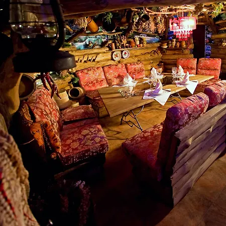 Deluxe Kupava Hotell