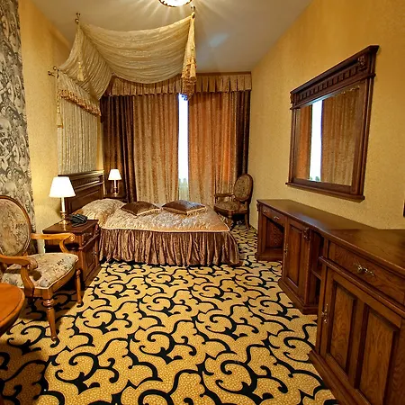 Deluxe Kupava Hotel 5*