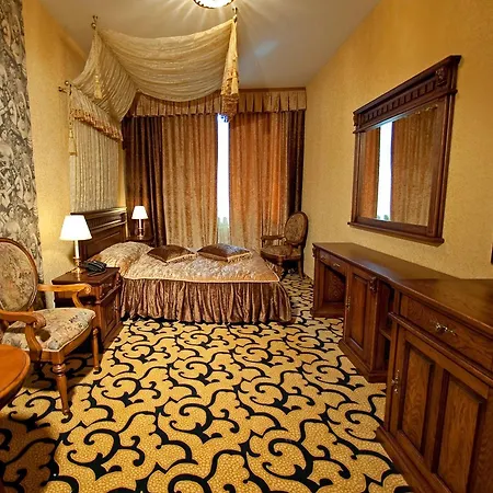 Deluxe Kupava Hotel 5*
