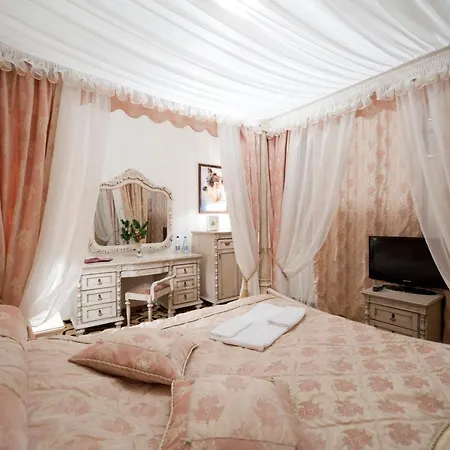 Deluxe Kupava Hotel Lviv