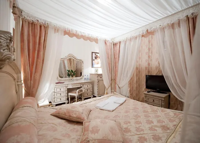 Deluxe Kupava Hotel Lviv