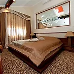 Hotel Deluxe Kupava 5*